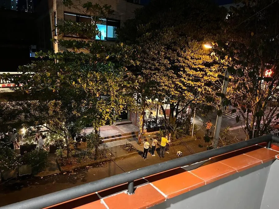 Poblado Park Manila Apartment Medellin