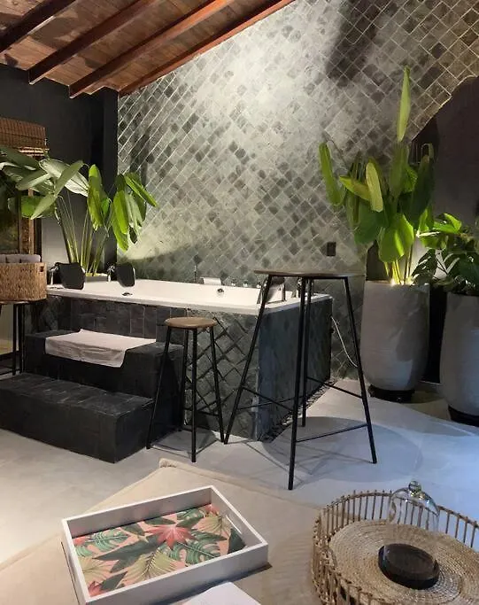 Poblado Park Manila Apartment Medellin