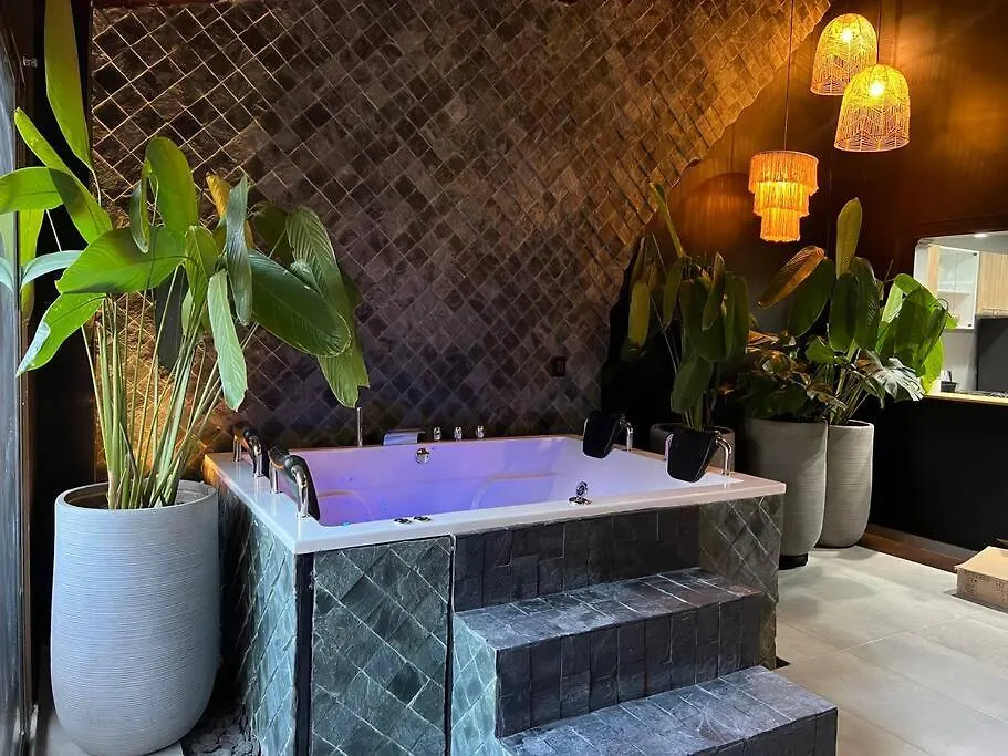 Apartamento Poblado Park Manila Medellín 0*,  Colombia